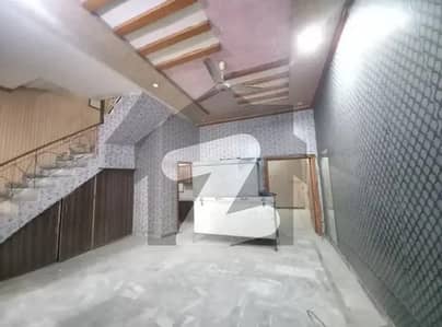 کینال بینک ہاؤسنگ سکیم لاہور میں 3 کمروں کا 4 مرلہ مکان 1.4 کروڑ میں برائے فروخت۔