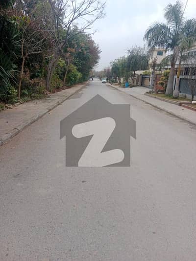 ڈی ایچ اے ڈیفینس فیز 5 ڈی ایچ اے ڈیفینس,اسلام آباد میں 1 کنال رہائشی پلاٹ 3.3 کروڑ میں برائے فروخت۔