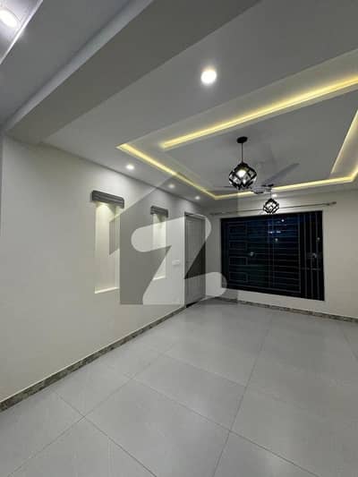 E-11 50*90 Beautiful House Ground Portion For Rent