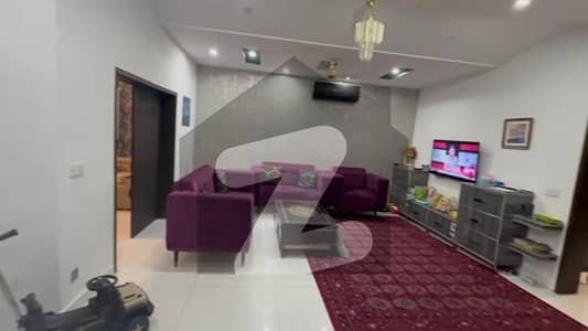 سکھ چین گارڈنز لاہور میں 5 کمروں کا 10 مرلہ مکان 3.45 کروڑ میں برائے فروخت۔