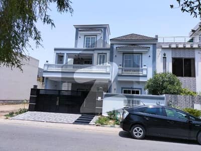 10Marla Brand New House For Sale In B Block