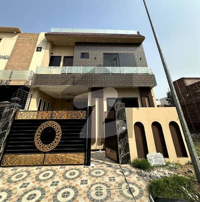 سٹی ہاؤسنگ سوسائٹی گوجرانوالہ میں 4 کمروں کا 5 مرلہ مکان 63.0 ہزار میں کرایہ پر دستیاب ہے۔