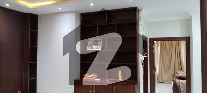 ڈی ۔ 12 اسلام آباد میں 2 کمروں کا 7 مرلہ فلیٹ 1.8 لاکھ میں کرایہ پر دستیاب ہے۔