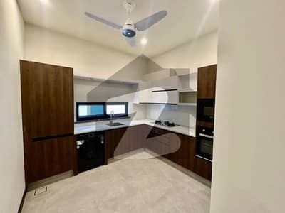 Brand New Luxury 8 Bedroom House With Swimming Pool