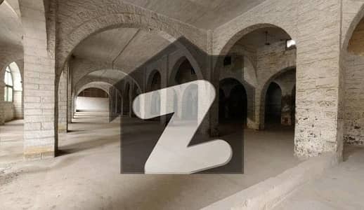 آئی آئی چندڑیگر روڈ کراچی میں 4 کنال دفتر 25.2 لاکھ میں کرایہ پر دستیاب ہے۔