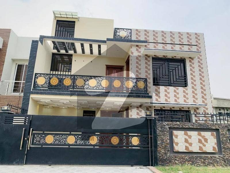 10 Marla Double Storey Beautiful, Highted & Sun Face House Available For Sale On 60 Feet Road In Multi Garden B-17 Islamabad Block F 10 Marla Double Storey Beautiful, Highted & Sun Face House Available For Sale On 60 Feet Road In Multi Garden B-17 Islamabad Block F