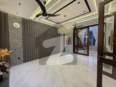 A Well Designed Corner House Is Up For sale In An Ideal Location In Lahore