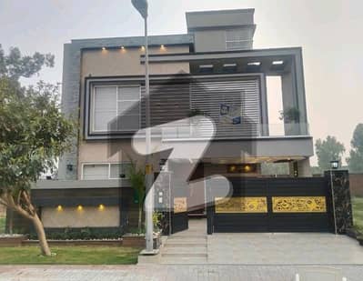 House Of 10 Marla In Bahria Town - Sector C For Sale