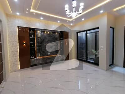Brand New 10 Marla House Available In New Shalimar Colony For rent