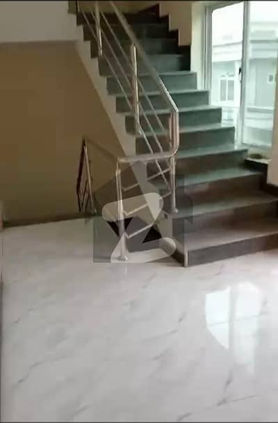 گلشن آباد سیکٹر 2 گلشن آباد,راولپنڈی میں 6 کمروں کا 4 مرلہ عمارت 5.75 کروڑ میں برائے فروخت۔