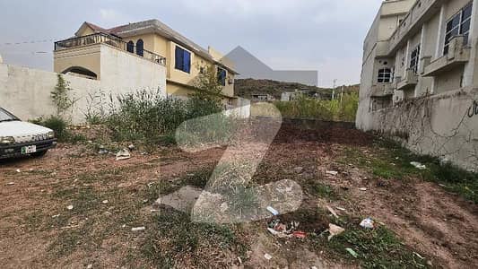 27 Marla Plot Touch With Botanical Garden. Very Reasonable Price For Sale Available.