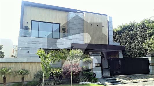 20 MARLA ELEGANT AND FULLY MAINTAINED SUPER HOT LOCATED BUNGALOW IS AVAILABLE IN THE BEST BLOCK OF DHA LAHORE.