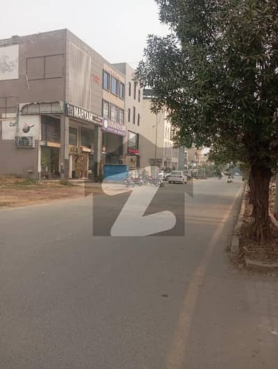 پیراگون سٹی - امپیریل1 بلاک پیراگون سٹی,لاہور میں 10 مرلہ رہائشی پلاٹ 2.5 کروڑ میں برائے فروخت۔