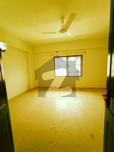 Beautiful House 4 Bed Neat And Clean Well Maintained Facing Park Near Markit Available For Rent In Askari 10.