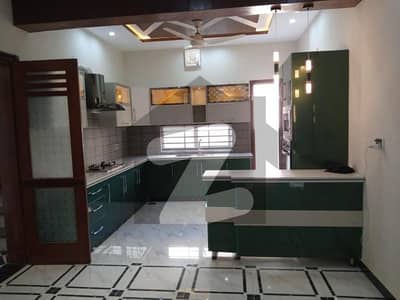 ڈی ایچ اے 9 ٹاؤن ڈیفنس (ڈی ایچ اے),لاہور میں 3 کمروں کا 5 مرلہ مکان 1.15 لاکھ میں کرایہ پر دستیاب ہے۔