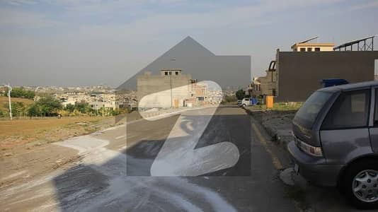 Direct owner meetingVery prime location plot for sale at investor price