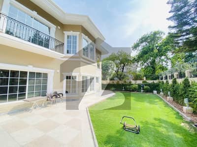 ایف ۔ 8 اسلام آباد میں 6 کمروں کا 1 کنال مکان 12.0 لاکھ میں کرایہ پر دستیاب ہے۔