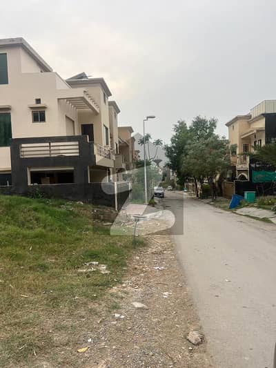 Usman block Builder location plot available for sale.