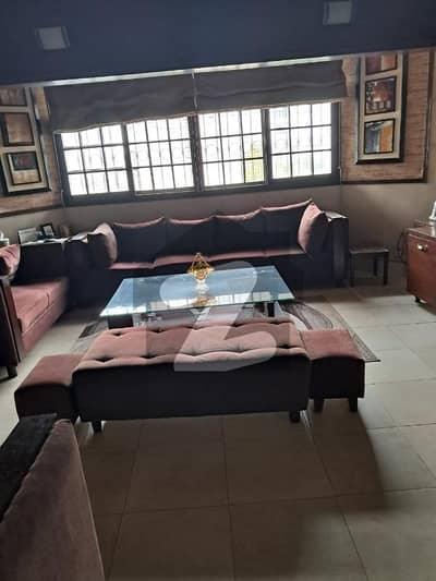 Prime Location 1850 Square Feet Spacious Flat Is Available In Sindhi Muslim Society - Block B For Sale