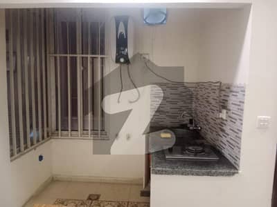 اسلام آباد ایکسپریس وے اسلام آباد میں 2 مرلہ Studio فلیٹ 35.0 ہزار میں کرایہ پر دستیاب ہے۔