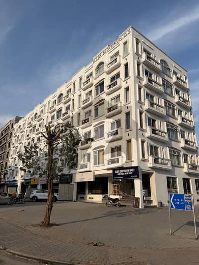 2 BED FULLY FURNISHED APARTMENT FOR SALE IN RAFI BLOCK BAHRIA TOWN LAHORE NEAR TO MASJID AND PARK