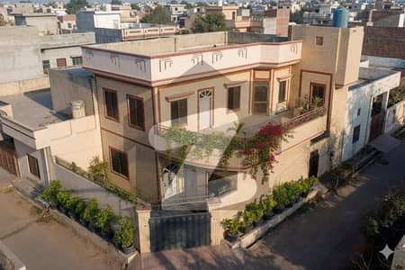 Looking for the perfect blend of luxury, convenience, and a view.   This beautifullyLooking for the perfect blend of luxury, convenience, and a view.   This beautifully designed 5.5 Marla double-story home