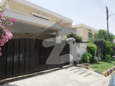 فالکن کمپلیکس نیوملیر ملیر,کراچی میں 5 کمروں کا 1 کنال مکان 2.1 لاکھ میں کرایہ پر دستیاب ہے۔