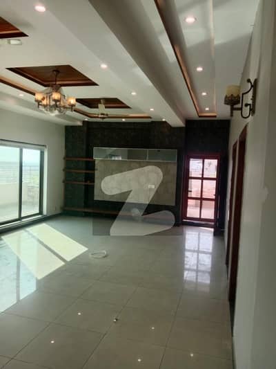 16 MARLA luxury 3 BED PENTHOUSE AVAILABLE FOR RENT IN ASKARI 11