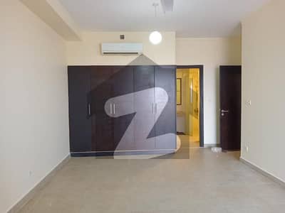 EMAAR OCEANFRONT: 03 BEDROOMS APARTMENT IN CORAL TOWER AVAILABLE FOR RENT