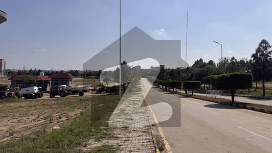 Dha Phase 5 Best Opportunity For Rental Purposes Near To Islamabad Express Way And Main Gate Of Dha Phase -5