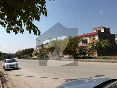 بحریہ ٹاؤن فیز 8 بحریہ ٹاؤن راولپنڈی,راولپنڈی میں 10 مرلہ رہائشی پلاٹ 70.0 لاکھ میں برائے فروخت۔