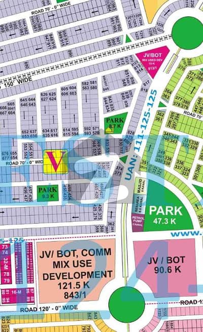 1 KANAL PRIME LOCATION IN V BLOCK DIRECT EXCESS FROM MAIN ROAD NEAR TO PARK DIRECT DEAL WITH OWNER.