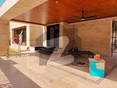 ایف ۔ 8 اسلام آباد میں 8 کمروں کا 1 کنال مکان 16.0 لاکھ میں کرایہ پر دستیاب ہے۔