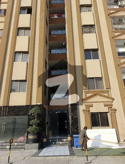 کلفٹن ۔ بلاک 1 کلفٹن,کراچی میں 2 کمروں کا 5 مرلہ فلیٹ 2.1 کروڑ میں برائے فروخت۔