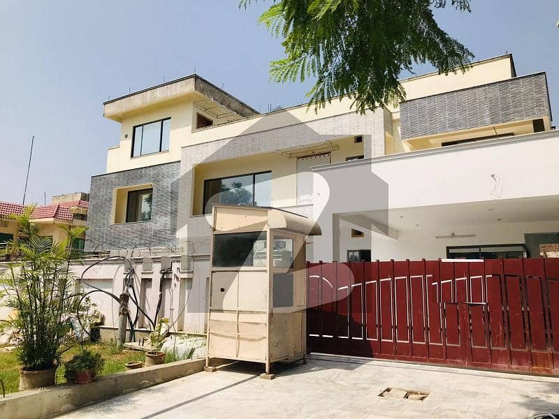 11 Bedrooms New House for Rent in F-8 11 Bedrooms New House for Rent in F-8