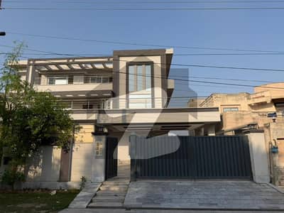 2 Kanal House Available For Rent In Wapda Town Lahore