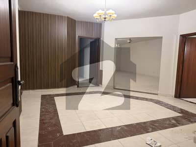Exquisite 3-Bedroom Apartment in F-11 Markaz: Spacious Living Redefined