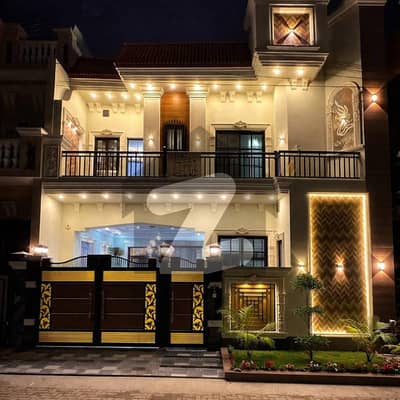 ڈائمنڈ سٹی غالب روڈ,سیالکوٹ میں 4 کمروں کا 6 مرلہ مکان 3.1 کروڑ میں برائے فروخت۔