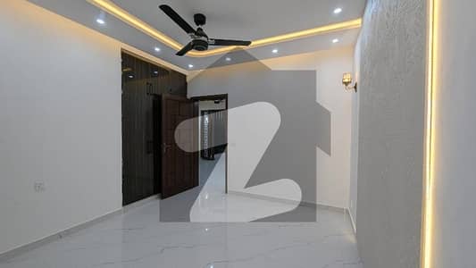 پیراگون سٹی لاہور میں 3 کمروں کا 5 مرلہ مکان 90.0 ہزار میں کرایہ پر دستیاب ہے۔ پیراگون سٹی لاہور میں 3 کمروں کا 5 مرلہ مکان 90.0 ہزار میں کرایہ پر دستیاب ہے۔