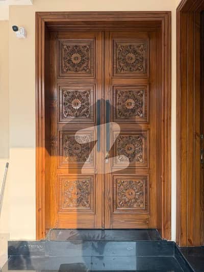 10 Marla Brand New Spanish triple story house available for sell in model town Lahore