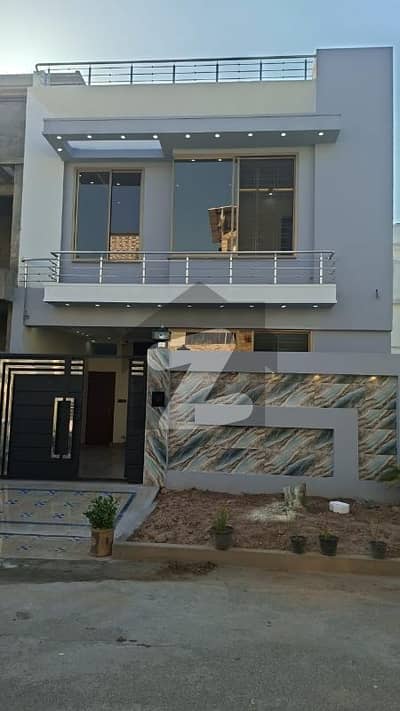 سٹی ہاؤسنگ سوسائٹی ۔ بلاک جی سٹی ہاؤسنگ سوسائٹی,سیالکوٹ میں 4 کمروں کا 6 مرلہ مکان 65.0 ہزار میں کرایہ پر دستیاب ہے۔