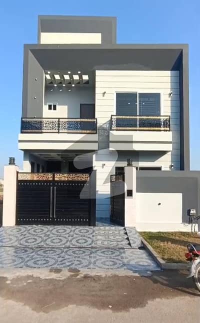 ماسٹر سٹی ہاؤسنگ سکیم گوجرانوالہ میں 4 کمروں کا 5 مرلہ مکان 1.6 کروڑ میں برائے فروخت۔