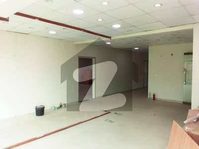 1850 Square Feet Brand New Corporation Office For Rent At Main Boulevard Gulberg 3 Lahore