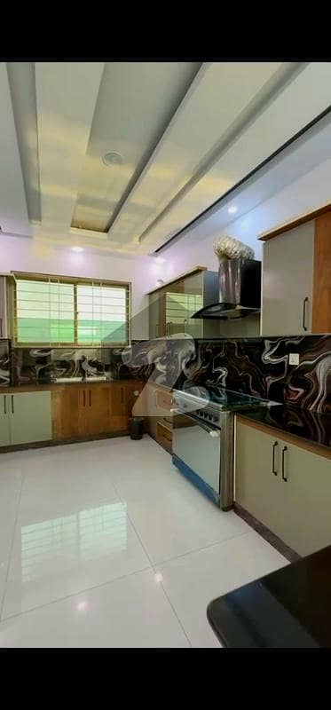 Brand New 500 yards Villa Chance Deal Urgent Sale Best Price for a 6 bed Villa near Jinnah Avenue