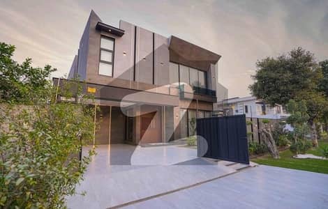 ڈی ایچ اے فیز 5 ڈیفنس (ڈی ایچ اے),لاہور میں 5 کمروں کا 1 کنال مکان 8.95 کروڑ میں برائے فروخت۔