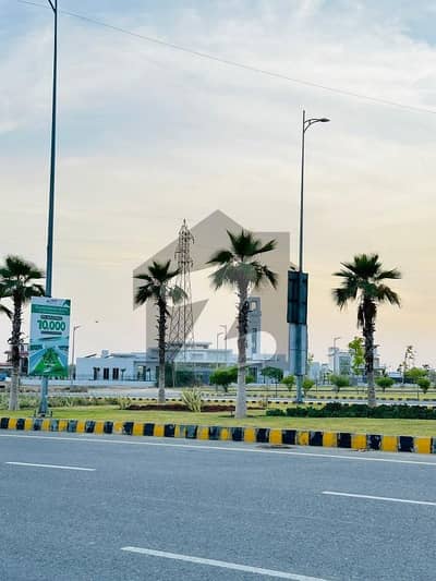 01 Kanal Facing Park Plot Available For Sale In DHA Sector B