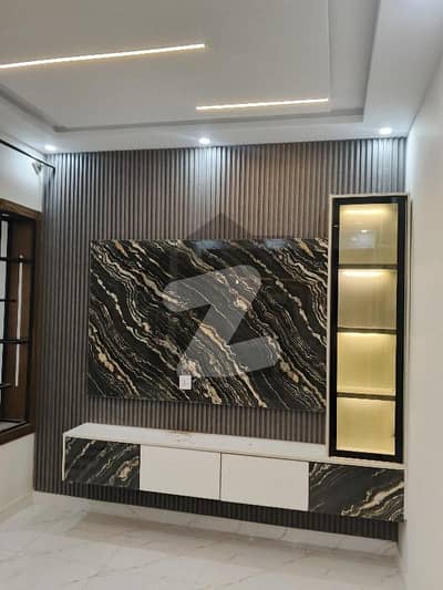 آئی ۔ 11 اسلام آباد میں 3 کمروں کا 5 مرلہ بالائی پورشن 75.0 ہزار میں کرایہ پر دستیاب ہے۔