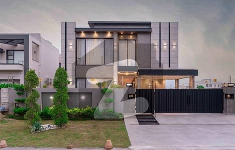 Investors Should Sale This House Located Ideally In DHA Defence