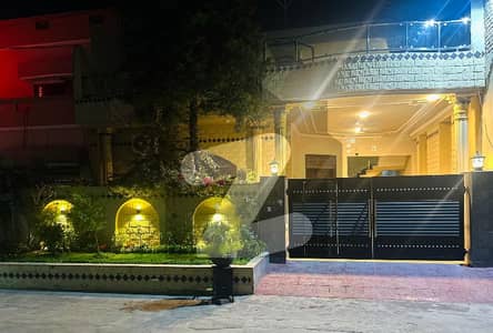 چکلالہ سکیم 3 چکلالہ سکیم,راولپنڈی میں 5 کمروں کا 10 مرلہ مکان 7.5 کروڑ میں برائے فروخت۔