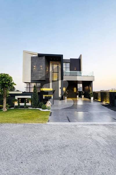 ڈی ایچ اے فیز 6 - بلاک سی فیز 6,ڈیفنس (ڈی ایچ اے),لاہور میں 5 کمروں کا 1 کنال مکان 7.99 کروڑ میں برائے فروخت۔